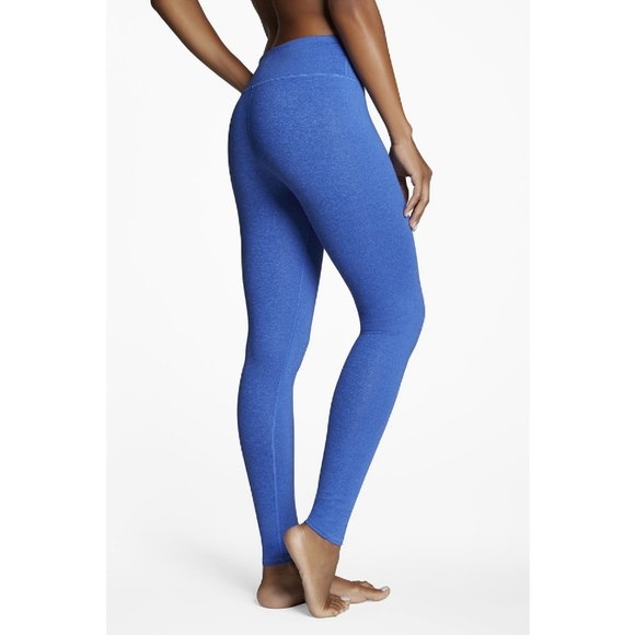 🌹Fabletics Salar Printed PowerHold® Legging - Picture 3 of 9